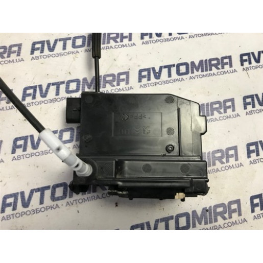 Замок двери задней левой Peugeot 308 2013-2021 9810310180